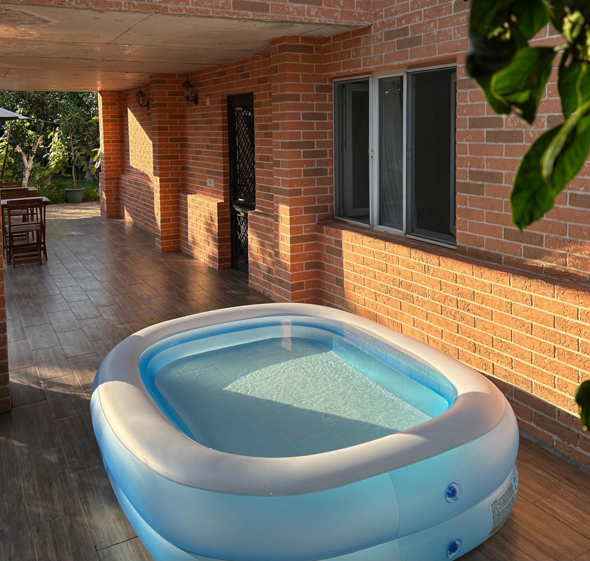 Greenview Guesthouse Μπατούμι Εξωτερικό φωτογραφία