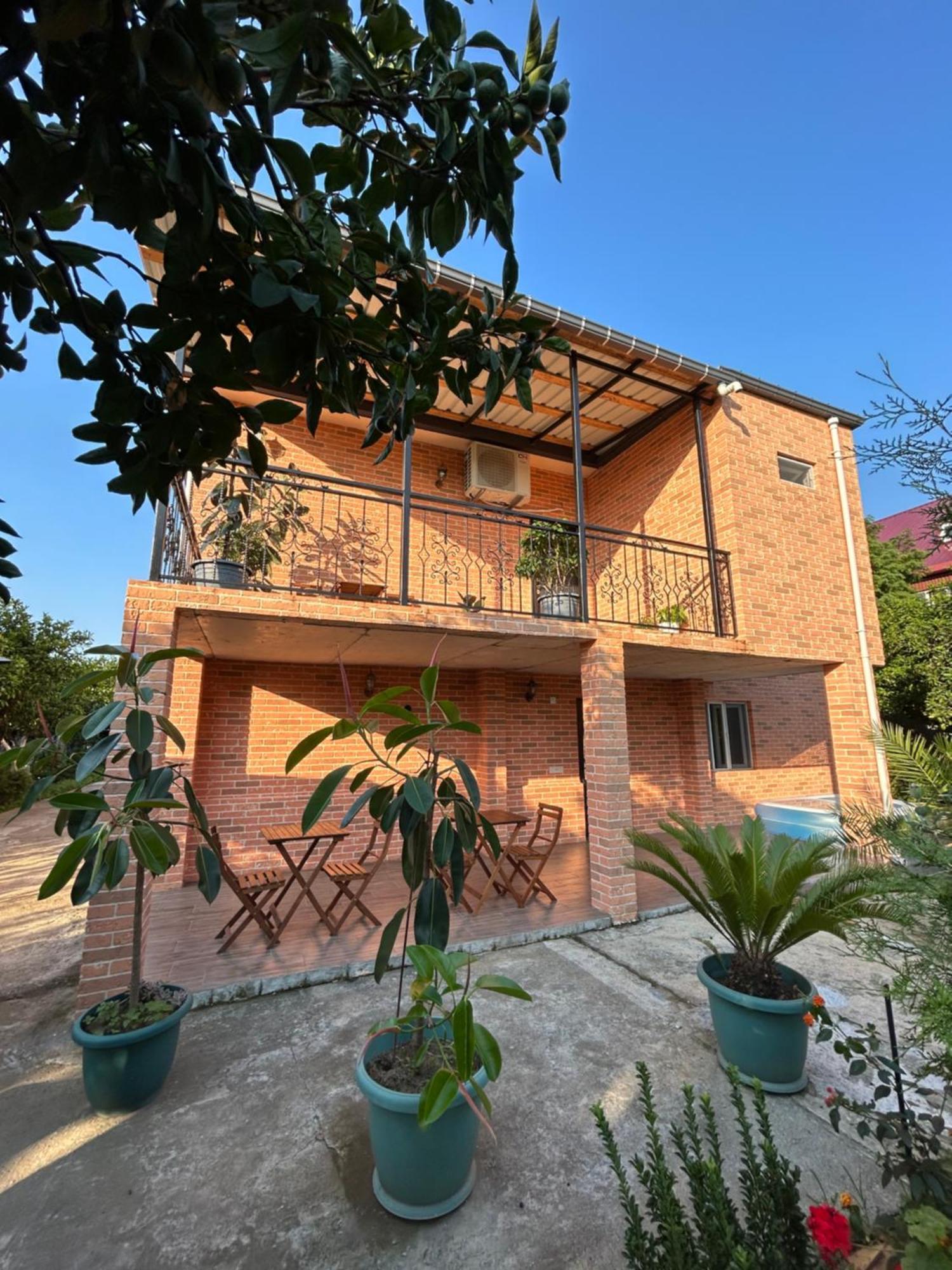 Greenview Guesthouse Μπατούμι Εξωτερικό φωτογραφία