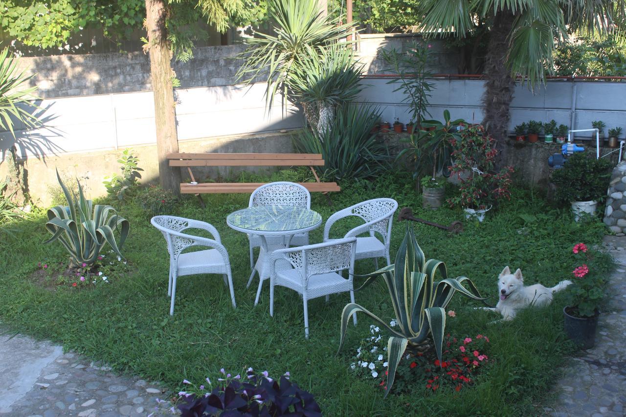 Greenview Guesthouse Μπατούμι Εξωτερικό φωτογραφία