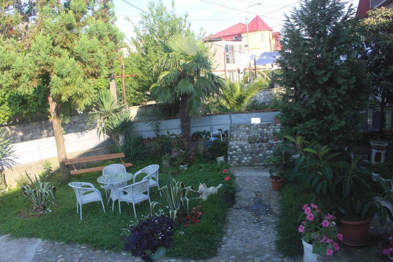 Greenview Guesthouse Μπατούμι Εξωτερικό φωτογραφία