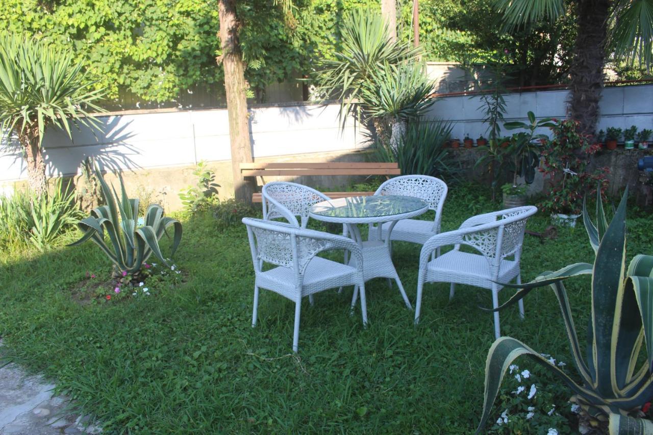 Greenview Guesthouse Μπατούμι Εξωτερικό φωτογραφία