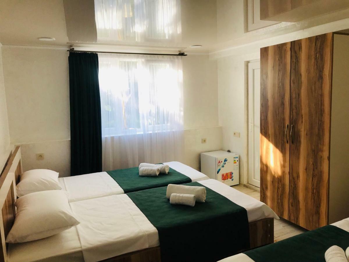 Greenview Guesthouse Μπατούμι Εξωτερικό φωτογραφία